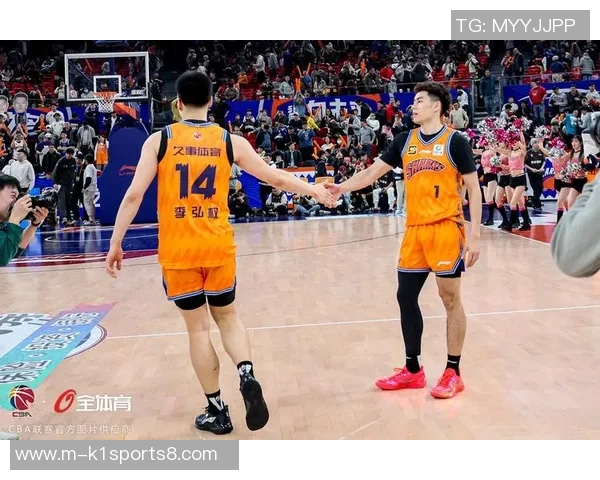 王哲林砍下19分13篮板布莱德索全场24分助力上海险胜广厦